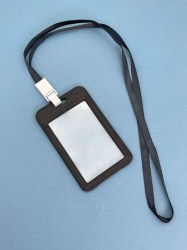 Бейдж Алеф 133-095 110*70мм "Clear color" black вертикальный на шнурке